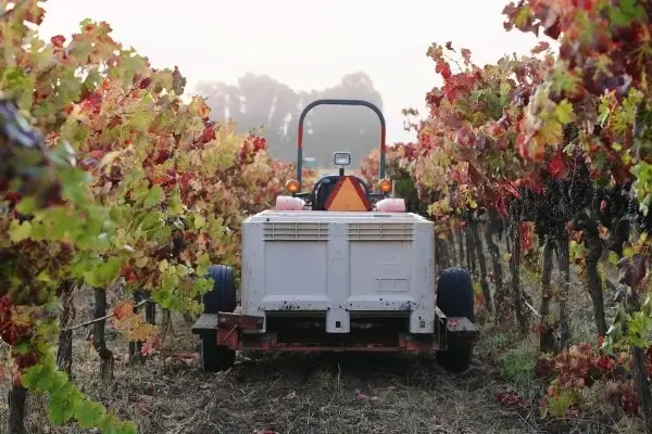ca-momi-tractor